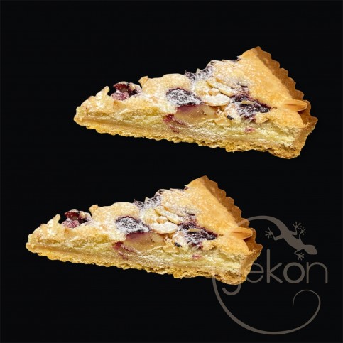 Linecký koláč s mandlemi a višní (celý)